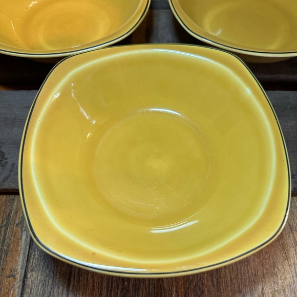 Vintage Paden City Pottery Minion Mandarín Yellow  1950s Set of 4 Cereal Bowls - Picture 3 of 9